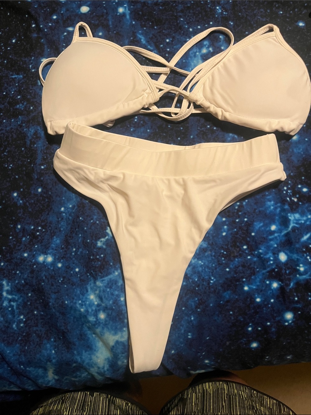 Women's White Strappy Bikini Set - Elegant Swimwear